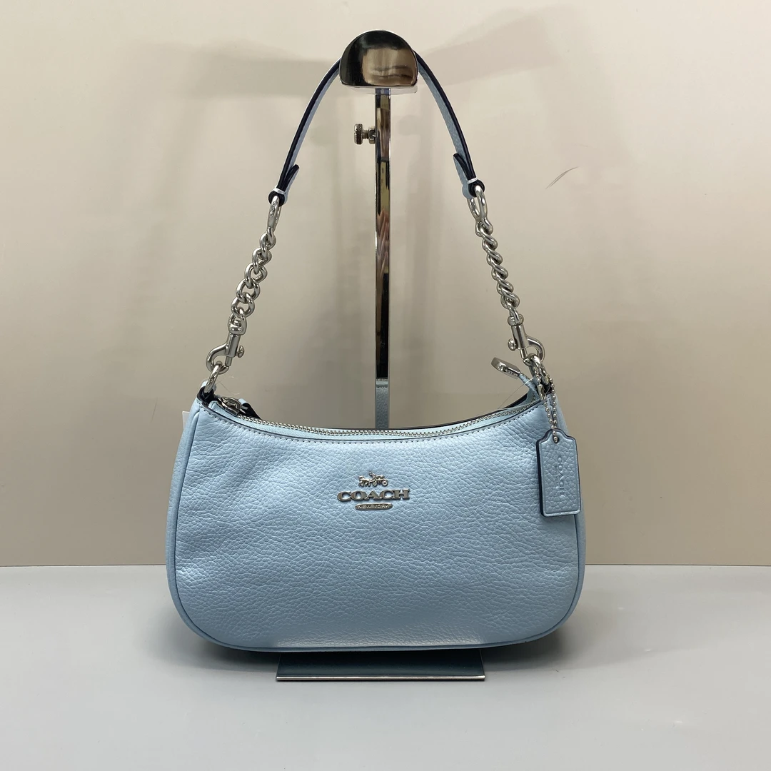 99新 COACH/蔻驰 Teri蓝色腋下包 24*13*7cmD070206