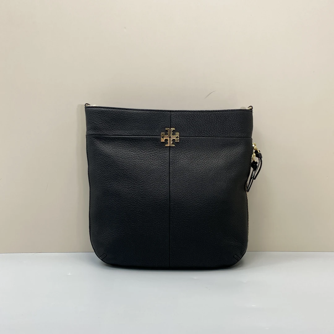 95新 Tory Burch/汤丽柏琦 黑色荔枝纹斜挎包 24*26*4cmD071808