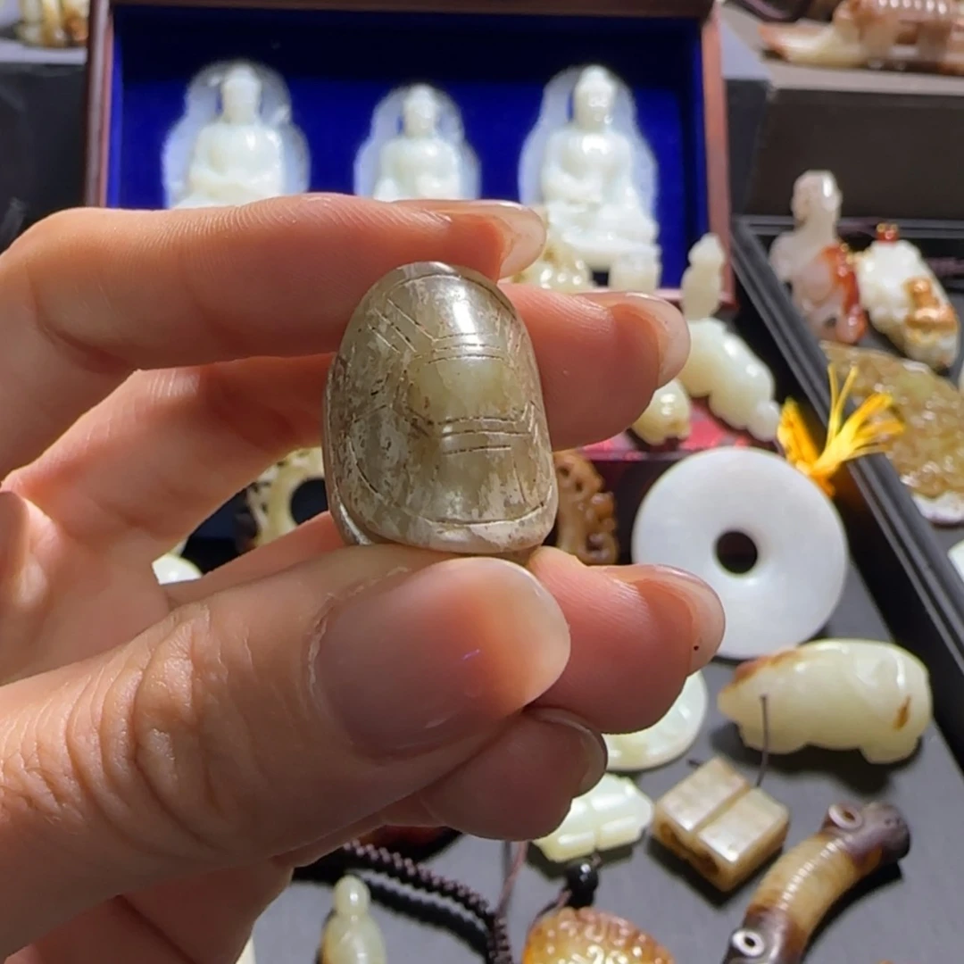 【闪购商品】和田玉颈饰未镶嵌秋**鱼