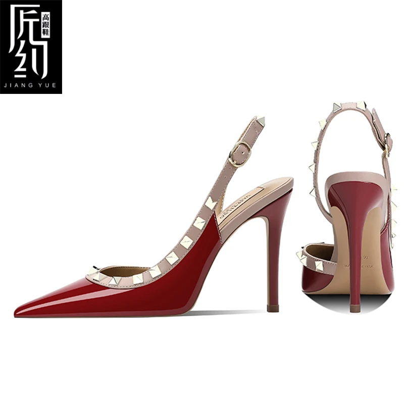 2025新款一字带细跟酒红色后侧空性感御姐凉鞋铆钉单鞋尖头高跟鞋