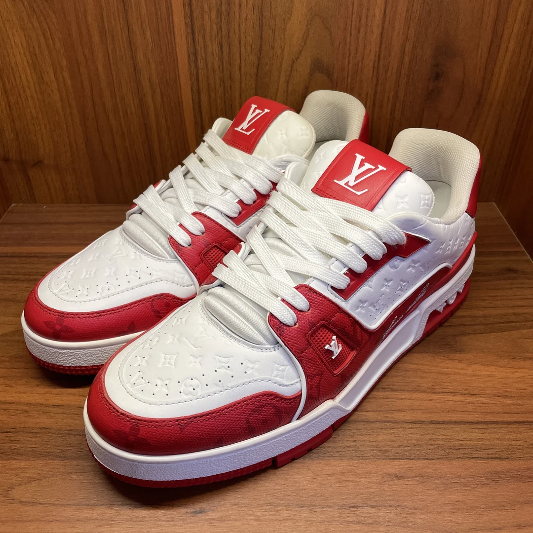 Louis Vuitton/路易威登白红浮雕Trainer/正品//折扣/海叔特惠