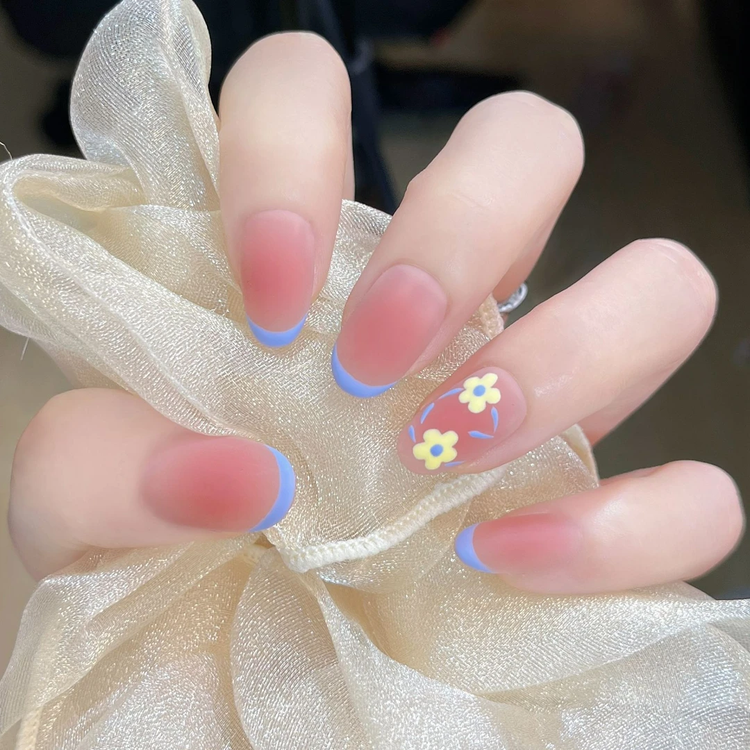 川美佳断码《迷雾山茶花》磨砂美甲黄色山茶花款法式纯手工穿戴甲