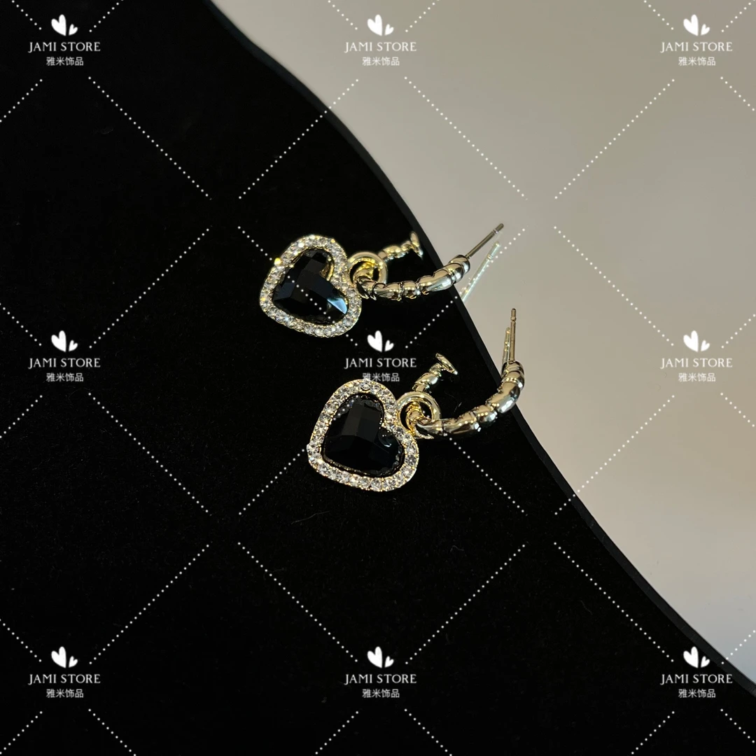 铜合金莫桑石耳饰 【雅米】黑色爱心耳坠小众时尚轻奢复古百搭耳钉