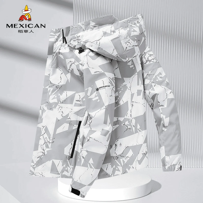 稻草人春秋迷彩冲锋衣男士户外进藏防风登山服情侣防水连帽夹克男