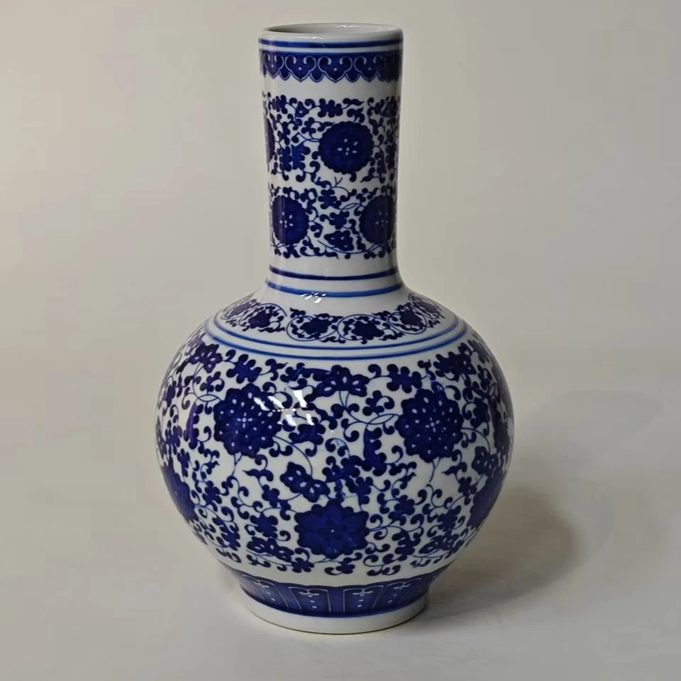 景德镇青花缠枝 天球瓶 2号（高29肚16口7）