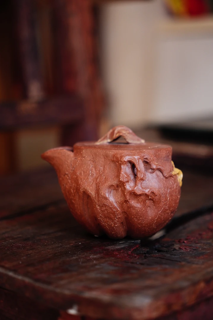 原矿红降坡 紫砂手抓壶