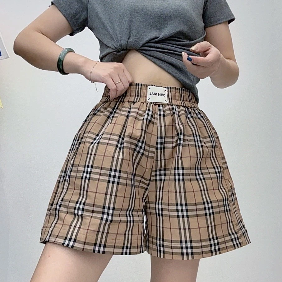 新款时尚格子短裤