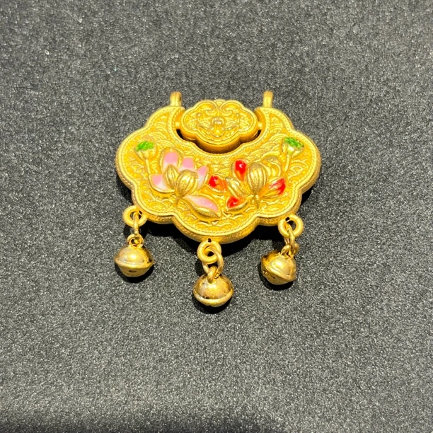 硬足金【珐琅彩铃铛锦鲤锁】时尚足金锁双面精美精致宝宝坠链编织
