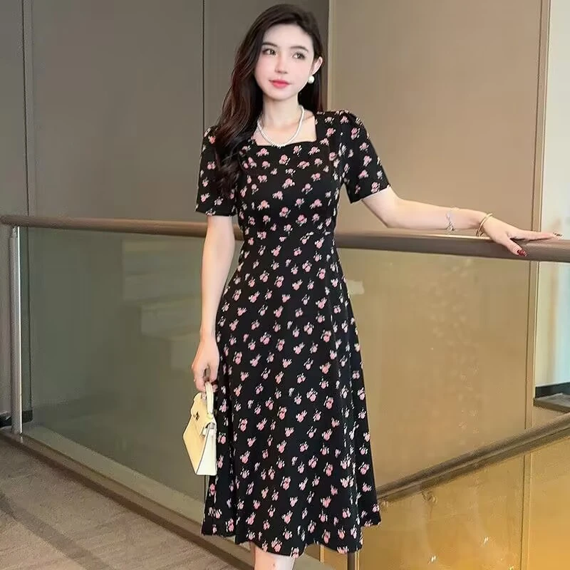 法式碎花大码连衣裙2024夏新款遮腹拼接减龄小个子百搭裙子