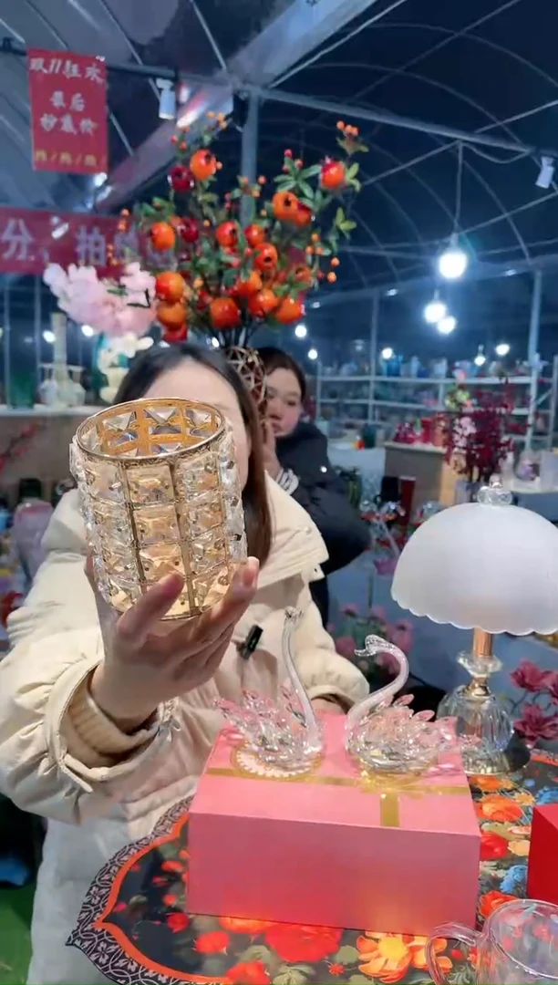 【闪购商品】迪喜ZV-金圆形水晶笔筒