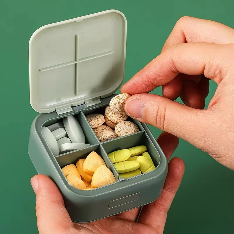 发2个 四格药盒分家用首饰隔收纳盒便携式药盒