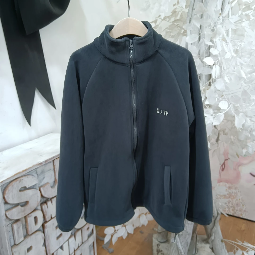 O81灰色双面绒外套