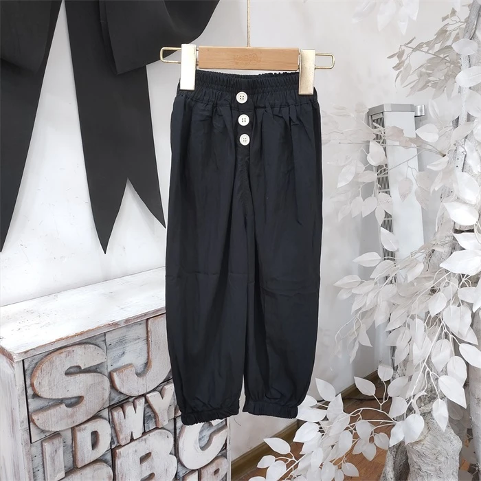 T061黑色小童山本皱九分裤童装