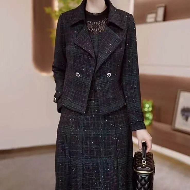 2828翻领格子时尚外套秋季新款韩版显瘦减龄收腰两件套连衣裙女