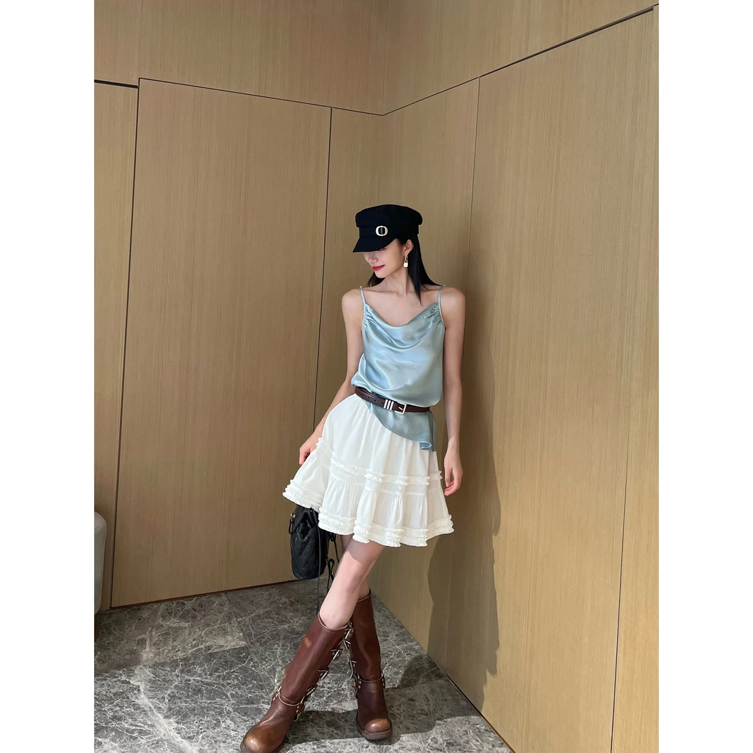 NancyCavally气质女神 水波纹光感缎面随性造型抽褶荡领辣妹吊带