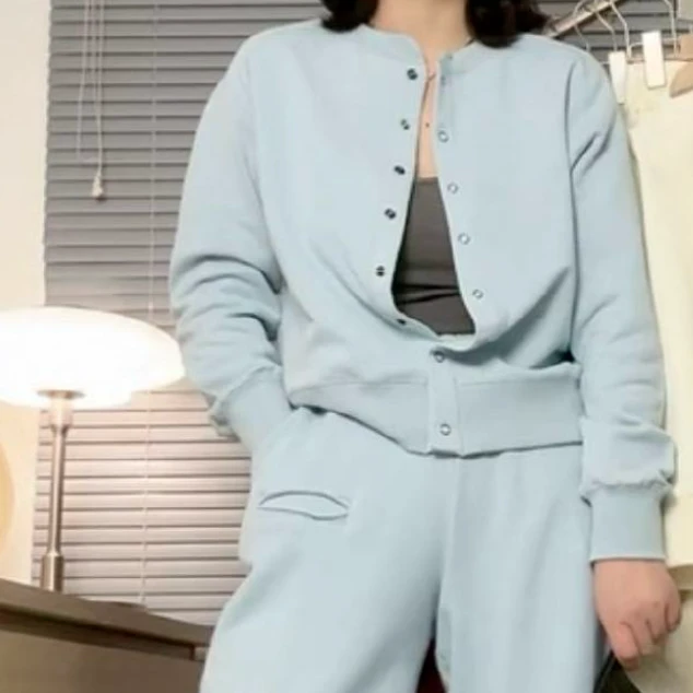 museguhui/木色古汇23318#水洗圈棉气质运动百搭短款休闲开衫