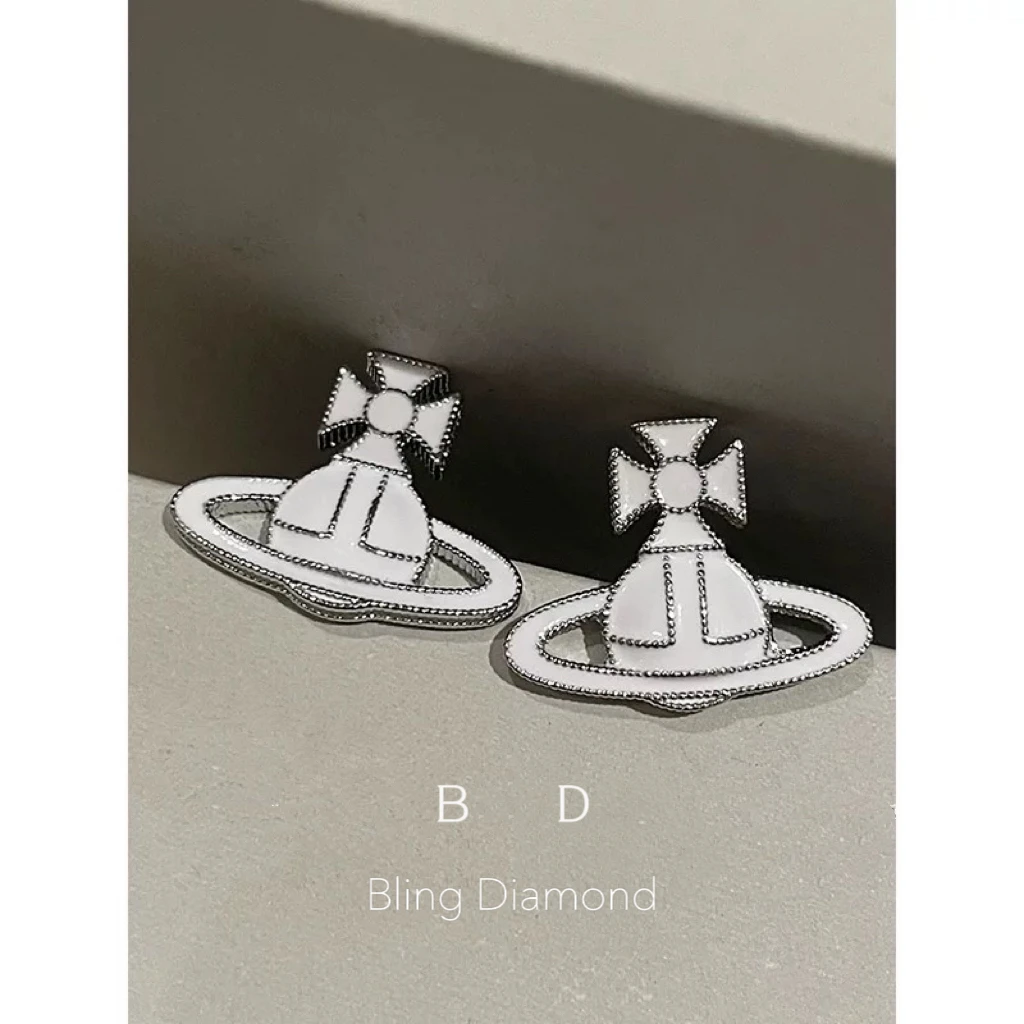 钛钢珐琅耳饰 白色珐琅土星耳钉气质可爱百搭少女小众个性ins