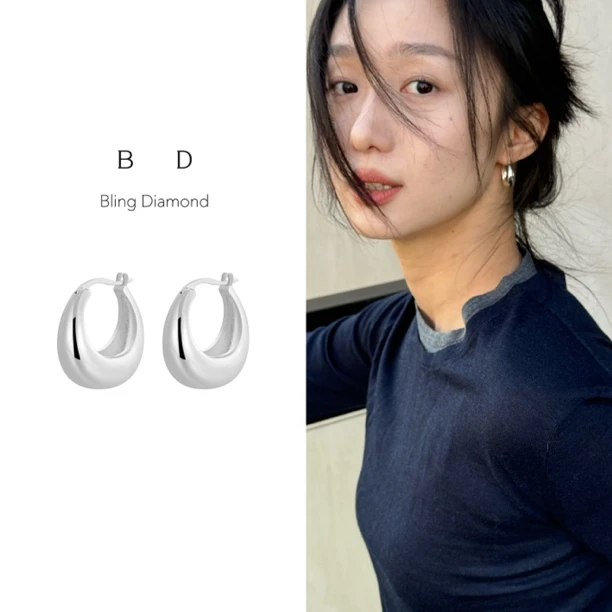 钛钢耳饰 初秋新款轻奢法式小众气质简约素圈冷淡风欧美耳钉耳圈