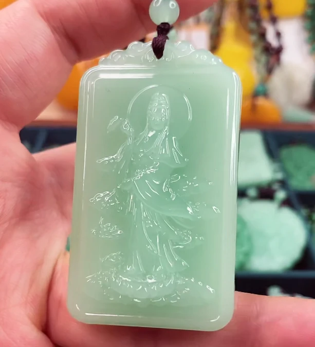 3.浅绿锦鲤观音经典百搭男女同款吊坠