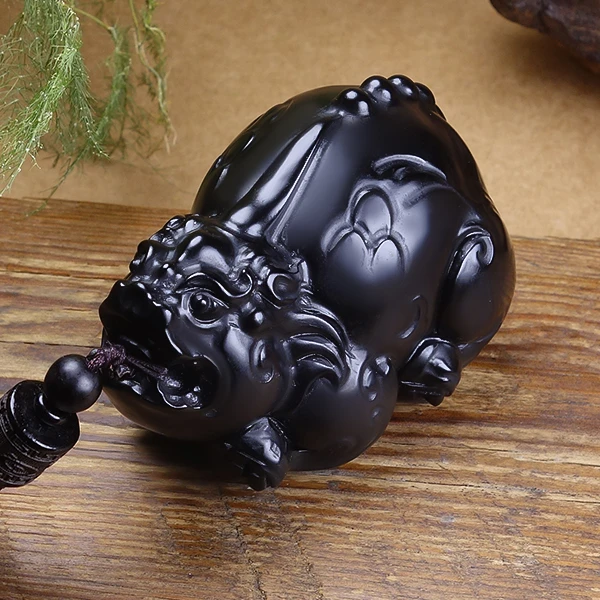 新疆和田玉 墨玉 貔貅大手把件 苏工雕刻 经典大气