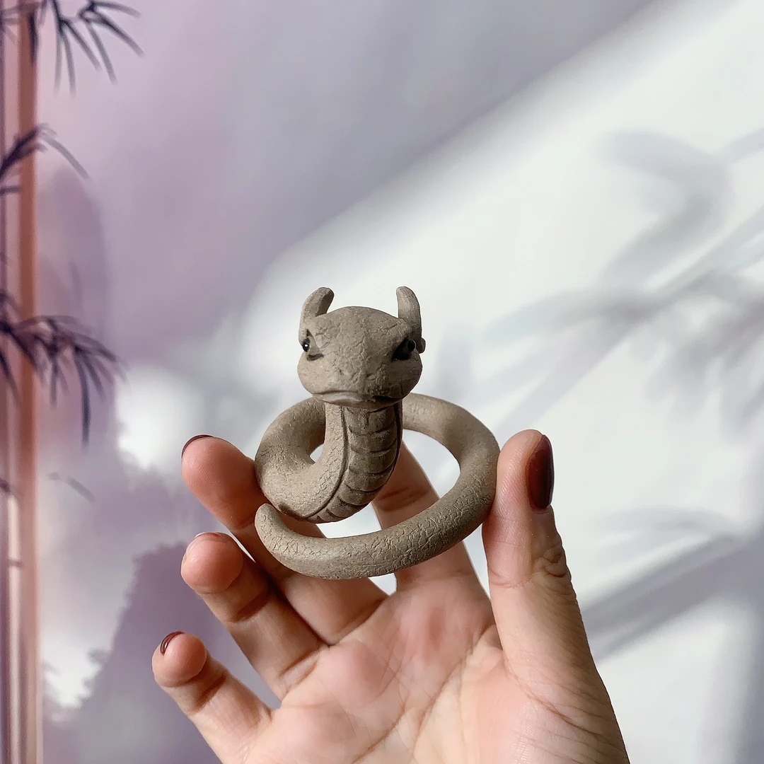 紫砂灵蛇十二生肖蛇茶宠摆件