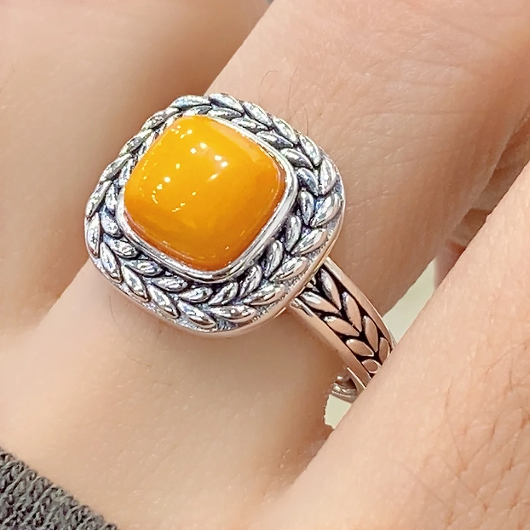 复古麦穗包边四方来财蜜蜡戒指