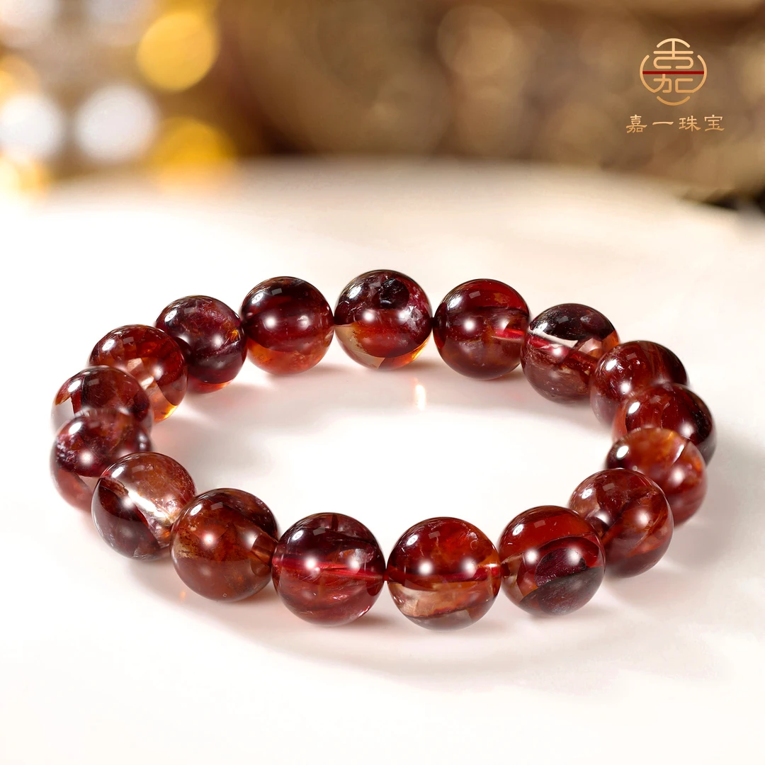 【嘉一珠宝】天然黑牛血红正宫红胶花水晶手链手串送礼(多样性发一)