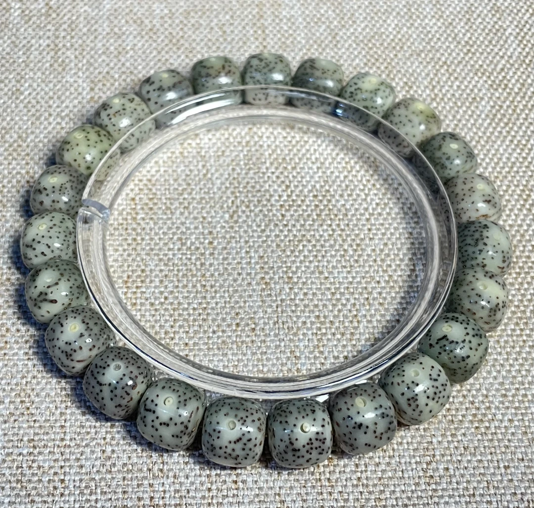 灰冰星月菩提原生态石玉料