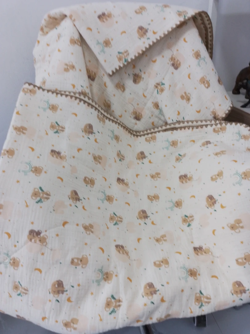 新款夹棉双层印花棉被，勾边工艺不跑棉不钻棉，微厚