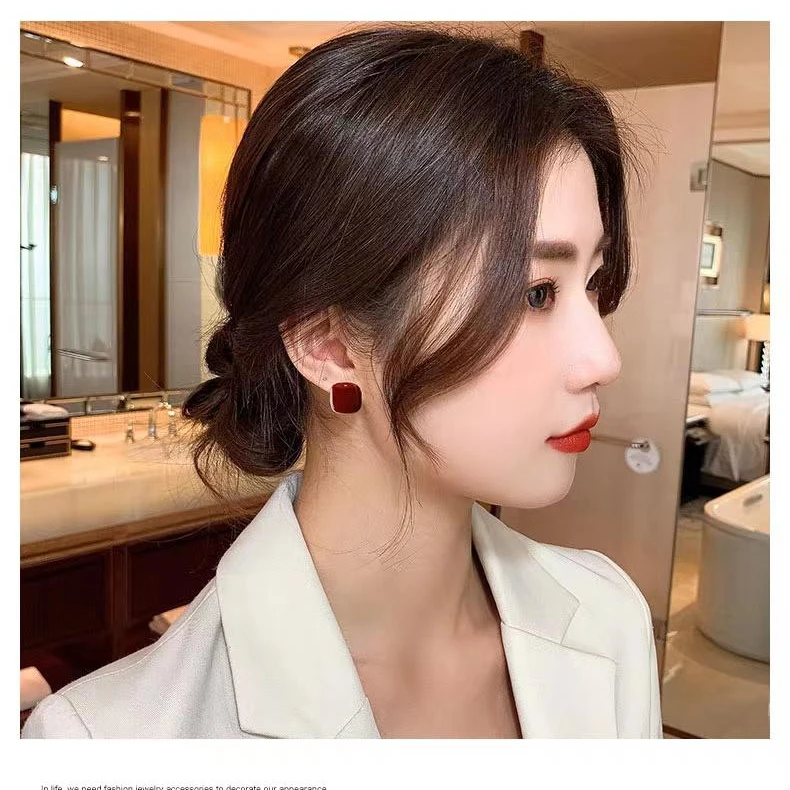 合金耳饰 红色耳钉女耳环2025新款爆款耳饰小众设计高级感气质