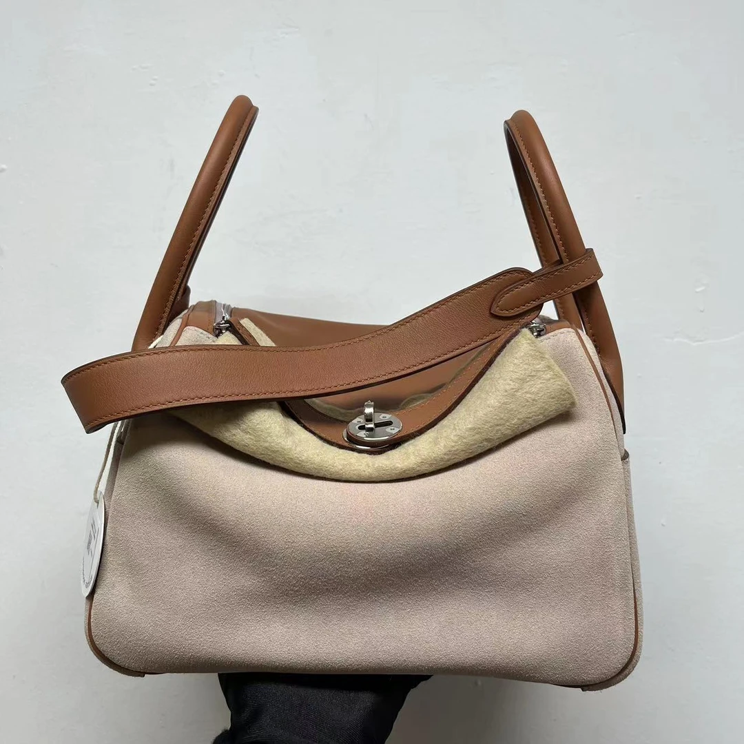 95新 Hermes/爱马仕 lindy26金棕银扣swift手提包/47840999/定金