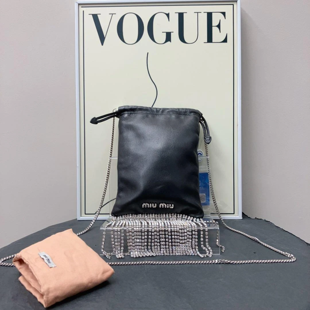 95新 MIU MIU/缪缪 W黑色水钻流苏小福袋包芯片款单肩包98545392