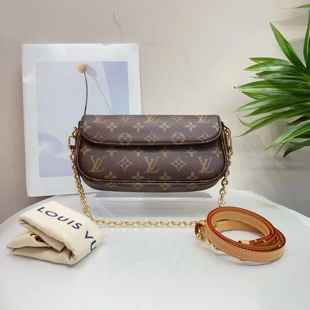 99新 LouisVuitton/路易威登 W路易威登老花ivy 芯片款74086985
