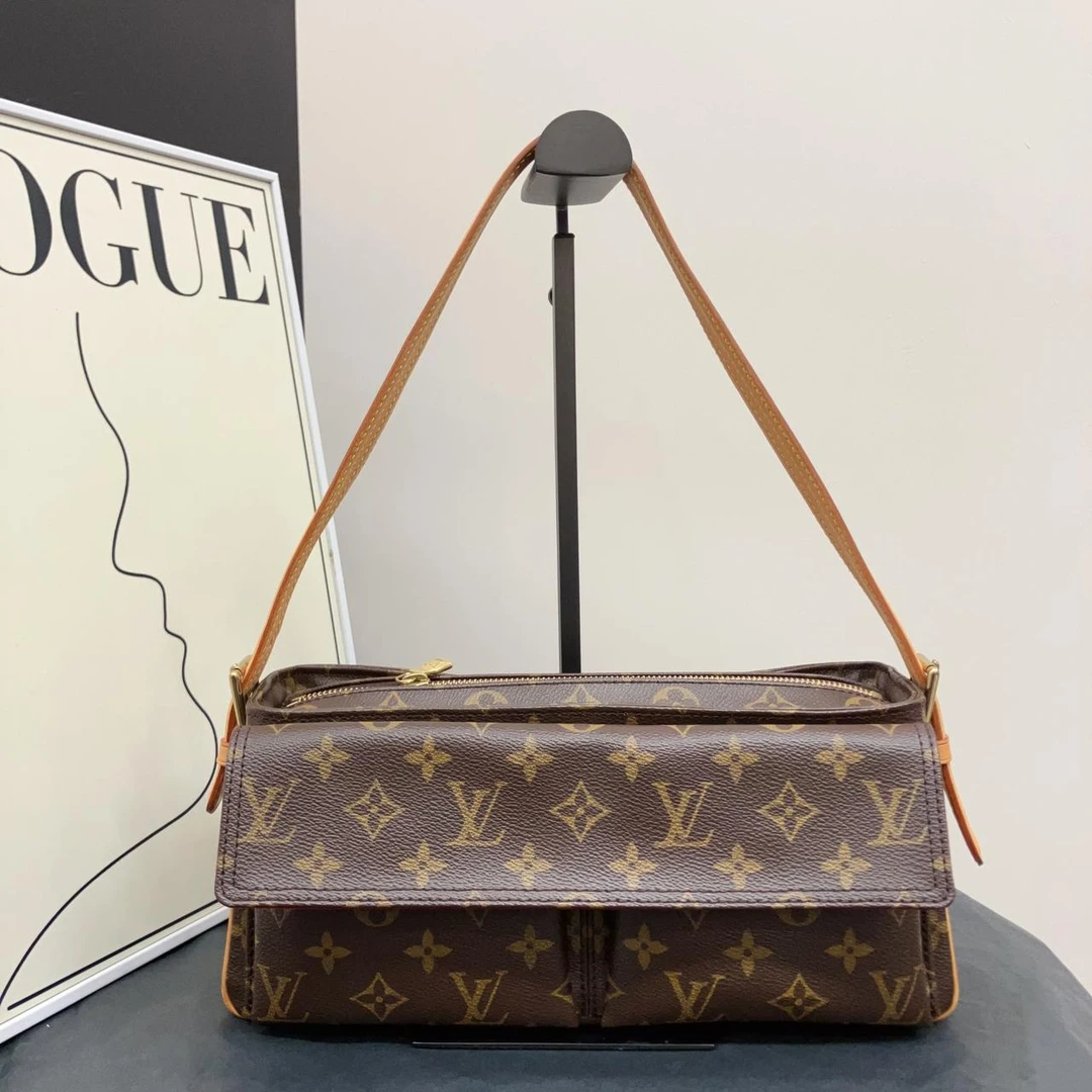95新 LouisVuitton/路易威登 路易威登骆驼包小号单肩包/36441528