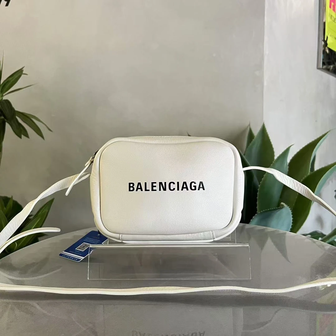 95新 Balenciaga/巴黎世家 W巴黎世家白色相机包单肩包60941007
