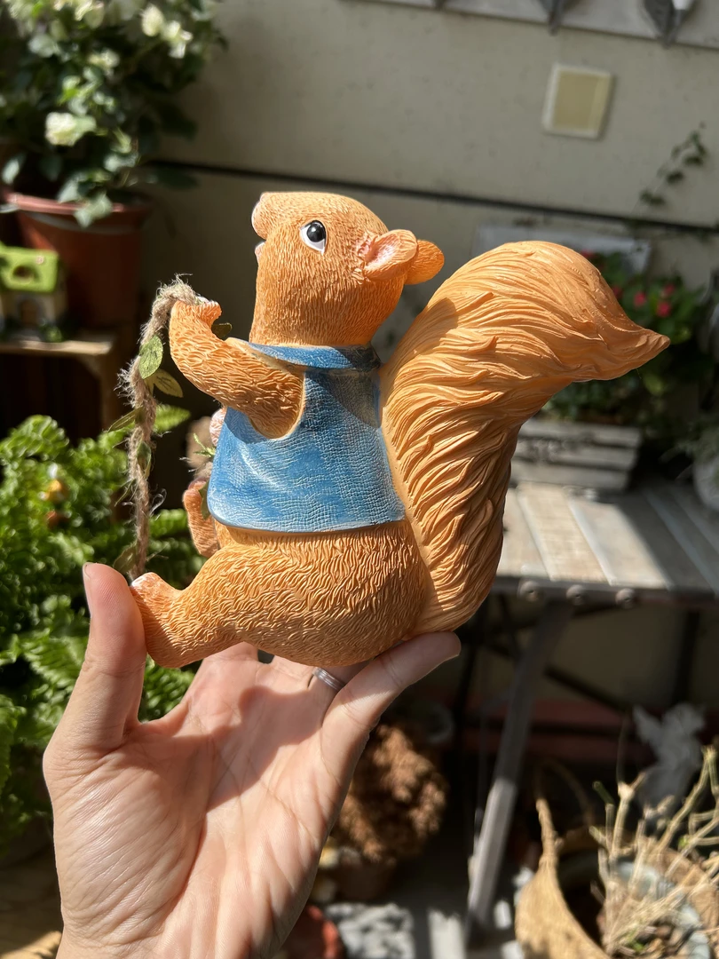 爬绳松鼠 爬藤松鼠 户外花园别墅阳台露台树脂工艺品装饰动物sks