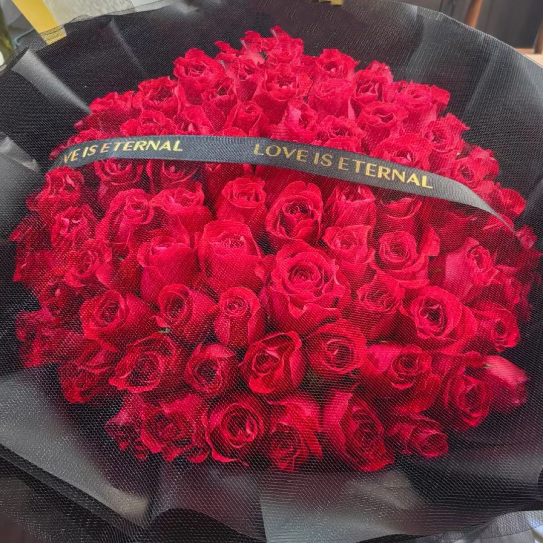 ［365花植美学］99朵红玫瑰花束用于各种场合