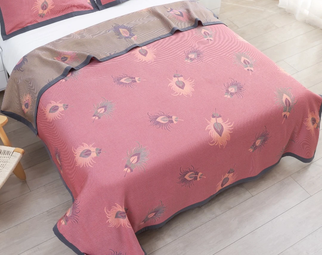 粉凤羽 2*2.3 米 单品床盖 四季通用 软凉席 可铺可盖四季恒温毯