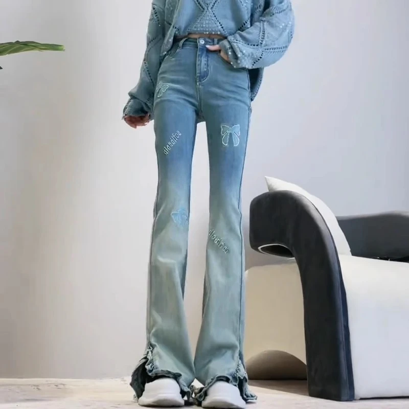 【4382】荷叶边高腰微喇牛仔裤女新款时尚蝴蝶刺绣修身显瘦喇叭裤