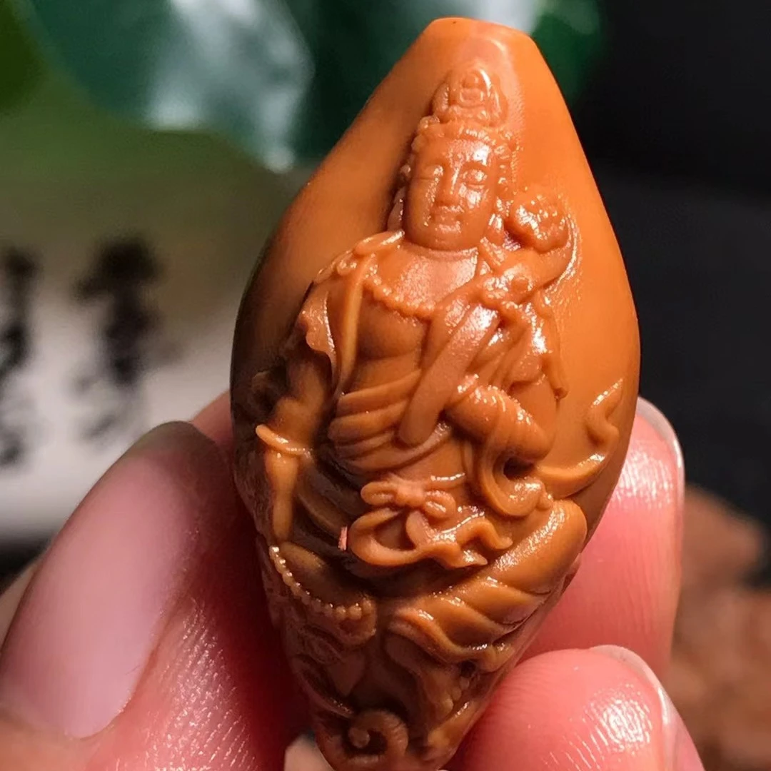 橄榄核雕刻普贤菩萨单籽挂件吊坠1.8*3.4cm属龙生肖龙守护神文玩