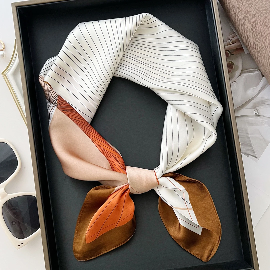 春夏韩版简约百搭70小方巾优雅高级感质感方巾送礼绑头绑包护颈