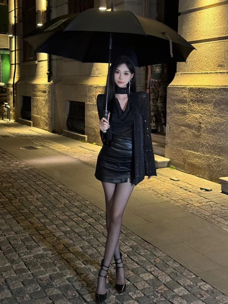 设计感闪光打底衫女秋冬显瘦御姐辣妹风长袖上衣包臀小开衩皮短裙