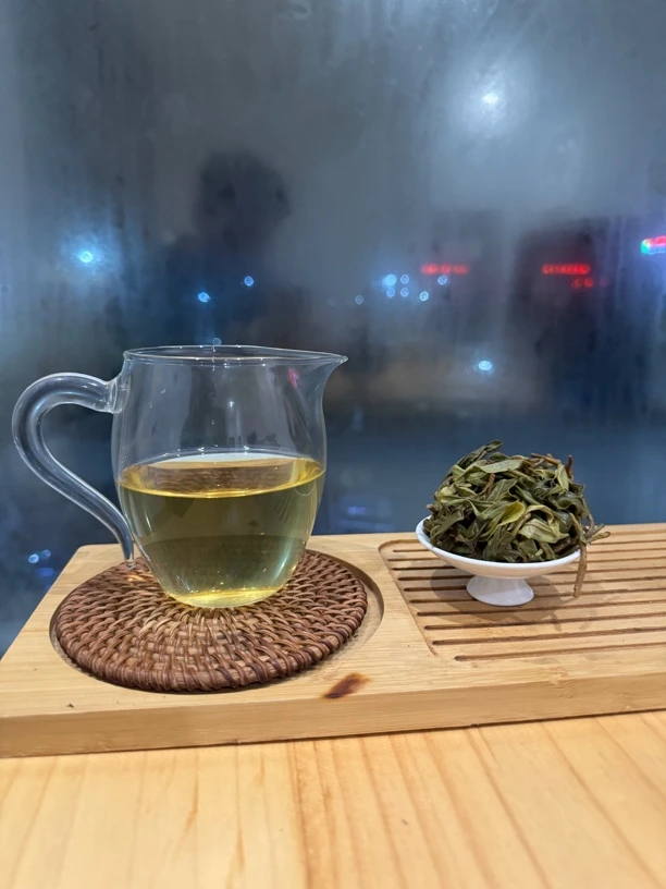 冰岛南迫头春古树纯料普洱茶散茶100克-云见普洱正山纯料
