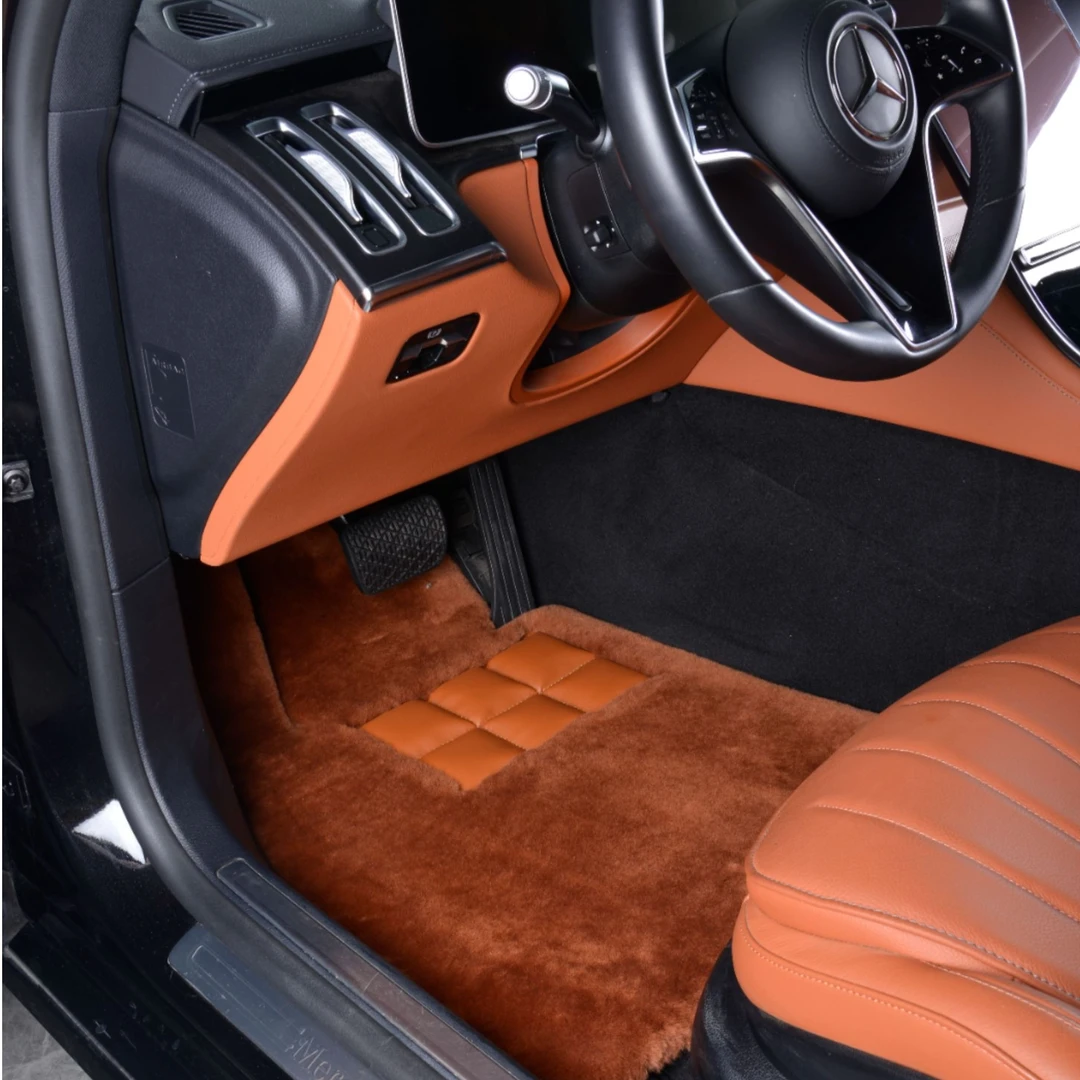 Alcantara包边+意大利进口小牛皮踏板澳洲进口皮毛一体羊剪绒4.0