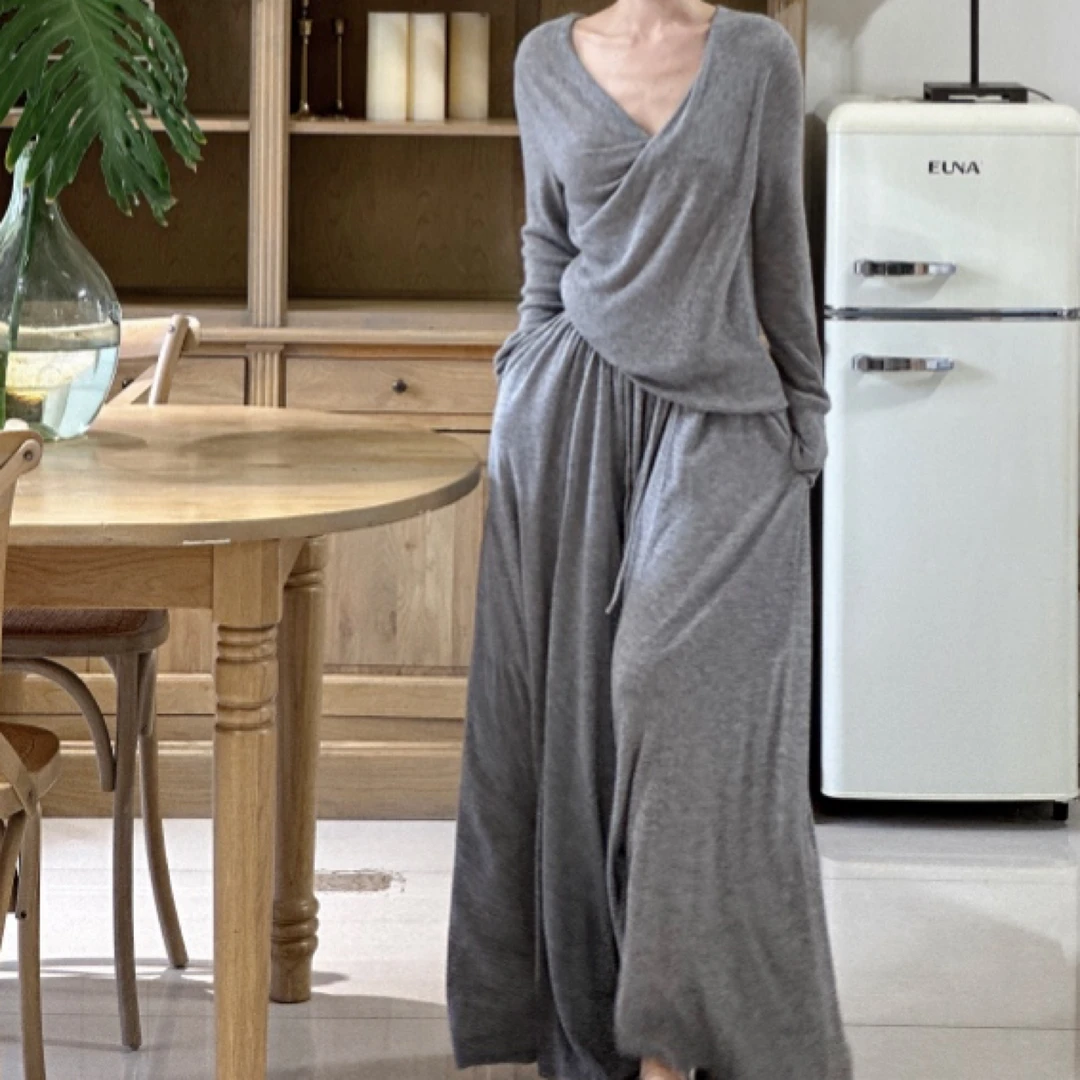 muli沐里针针织百褶裙套装（微透介意慎拍）