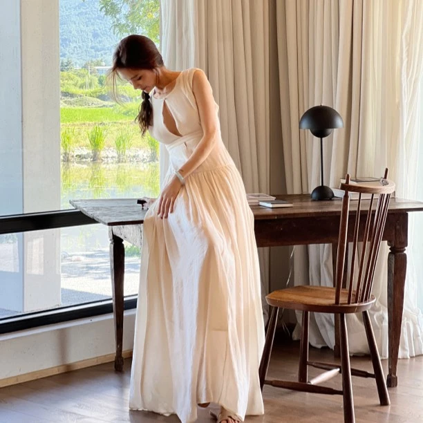 muli性感镂空设计连衣裙