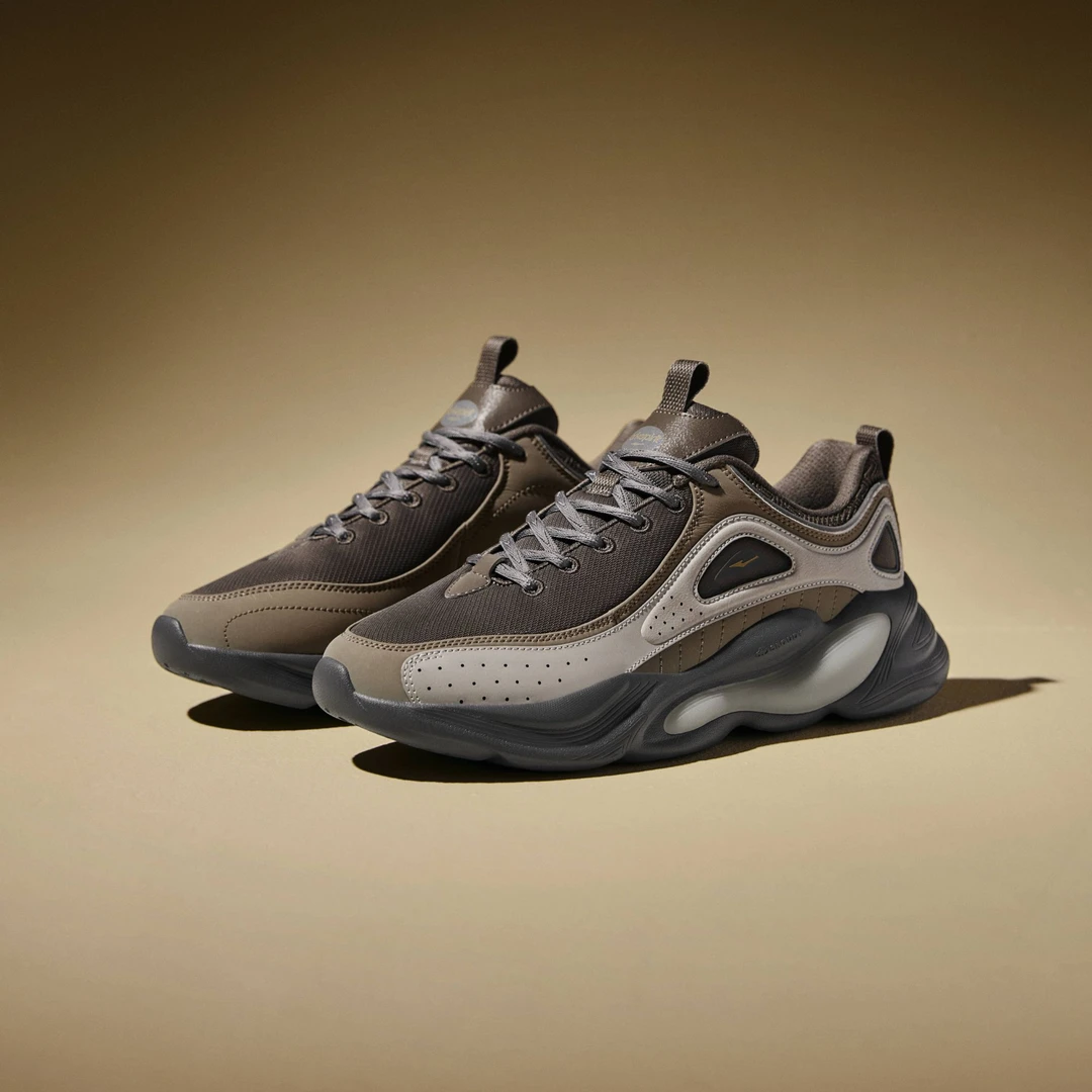 【庆祝哪吒破百亿送商品券】【衍界】鸿星尔克男新款舒适时尚休闲鞋