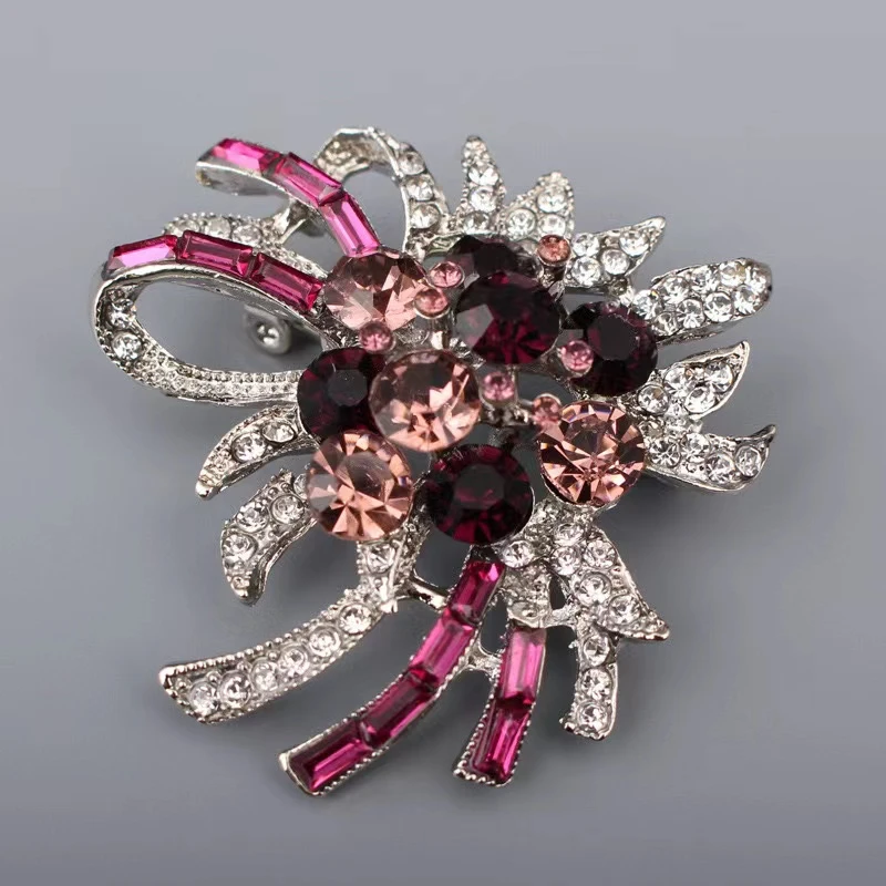 合金仿水晶胸针 植物花卉胸针彩色胸花经典轻奢设计师优雅时尚