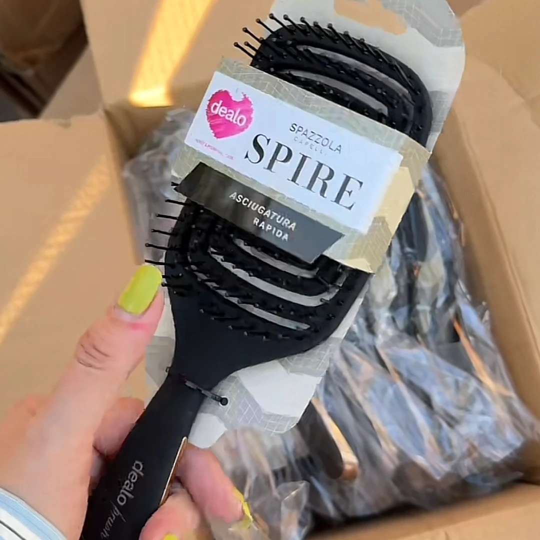 发2个！黑色梳子造型梳