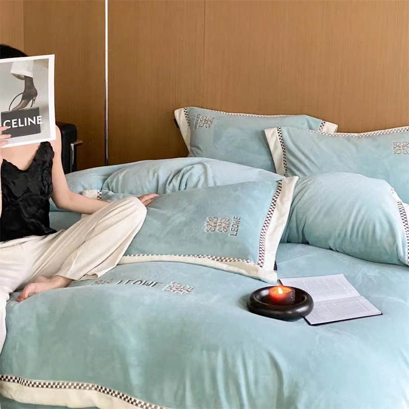 嘎嘎暖 天花板大高货11斤左右加厚A类有肌氧绒四件套 不掉毛0静电